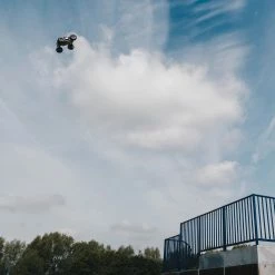 ARRMA 1/8 NOTORIOUS 6S V5 4WD BLX Stunt Truck with Spektrum Firma RTR, Black -RC Cars And Trucks Sales Shop ARA8611V5T1 A09 UB24TRAU