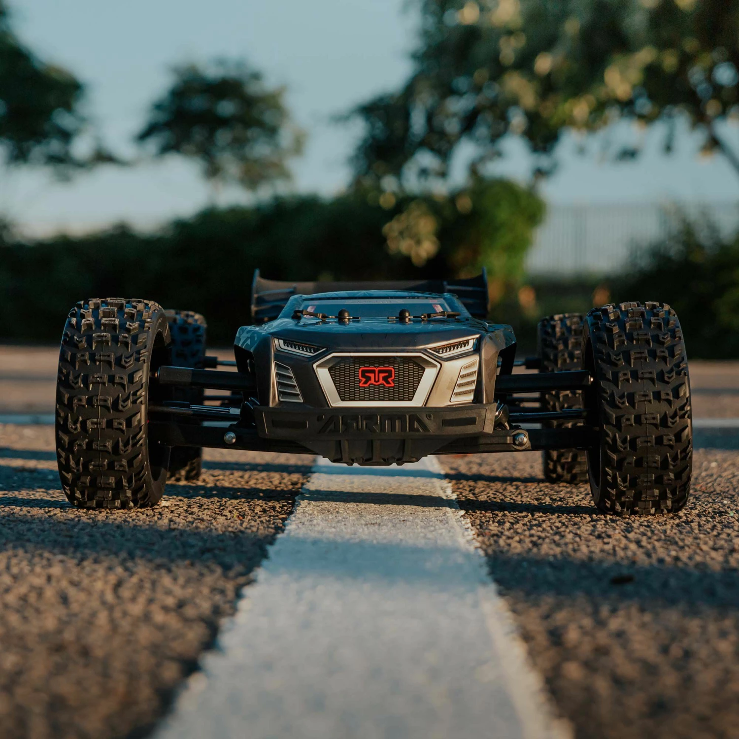 ARRMA 1/8 TALION 6S BLX 4WD EXtreme Bash Speed Truggy RTR, Black 3 ARRMA 1/8 TALION 6S BLX 4WD EXtreme Bash Speed Truggy RTR, Black - Image 3